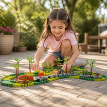 Charger l'image dans la galerie, Dinosaur Track Adventure – Flexible racetrack with light-up train